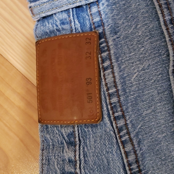 Levi's 501 93 Cropped Jeans - Picture 8 of 12